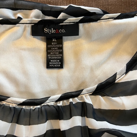 XL Black and White Sheer Style & Co Blouse - Picture 3 of 3